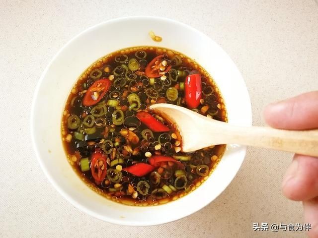  鲜香|进入三伏天，碰上这“皇帝菜”别放过，鲜香爽口，晚上睡的香