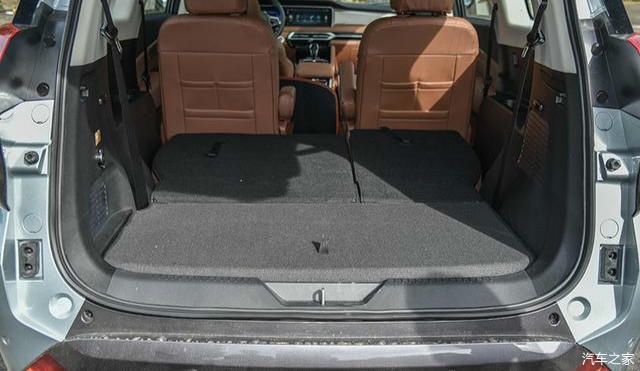 MPV|适合二胎家庭的七座MPV,海马7X实拍体验