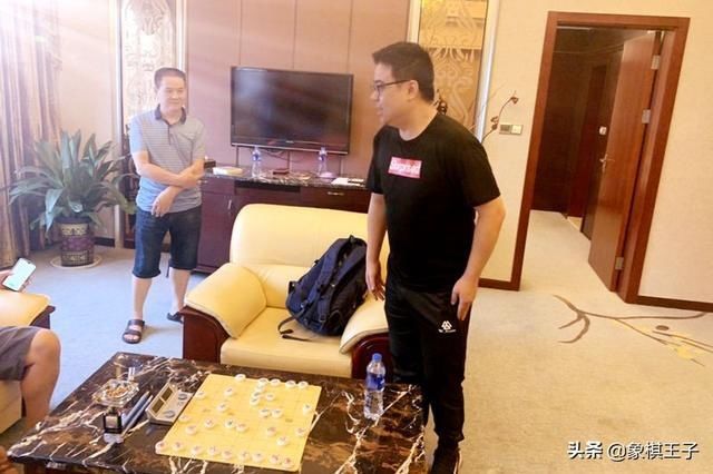 广东|深夜急电！广东杀手朱少钧抵达常宁，约战刘云达十番赛，火爆搞起