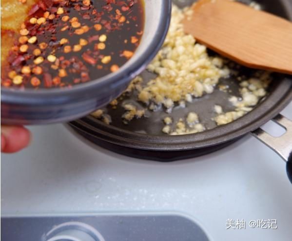  腰围|减肥就服这菜，连吃1个月，腰围小一圈，＂天然消脂菜＂不是盖的