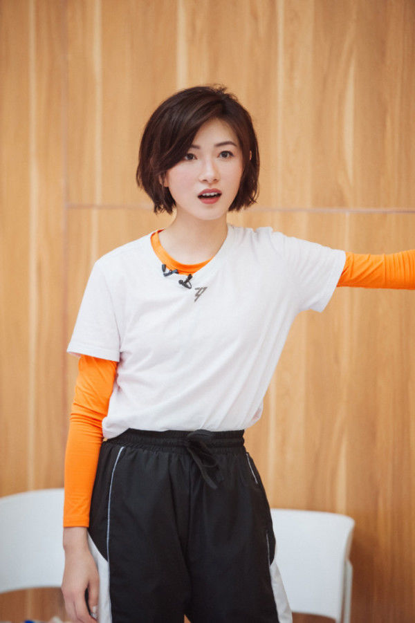 浪姐|《浪姐》万茜被孤立?聚会时万茜一来气氛就沉重,一走大家又热聊