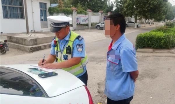 泰安交警|文明出行前，请先挂好车牌