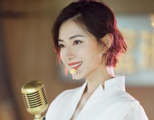  吴昕|《乘风破浪》冲浪榜更新，第一名已经被淘汰，吴昕万茜名次厉害了