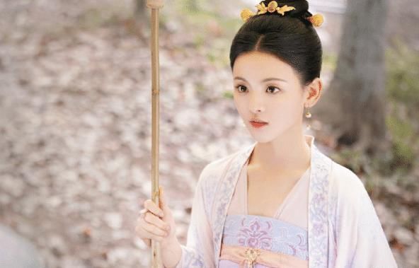  浪漫|杨超越新剧即将定档来袭，发布首支预告，上演甜宠浪漫的先婚后爱