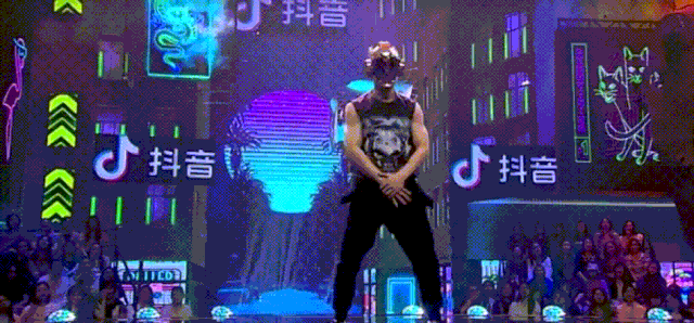  糖果炮弹|《蒙面舞王》强强对决，“调皮蛋”守擂成功！