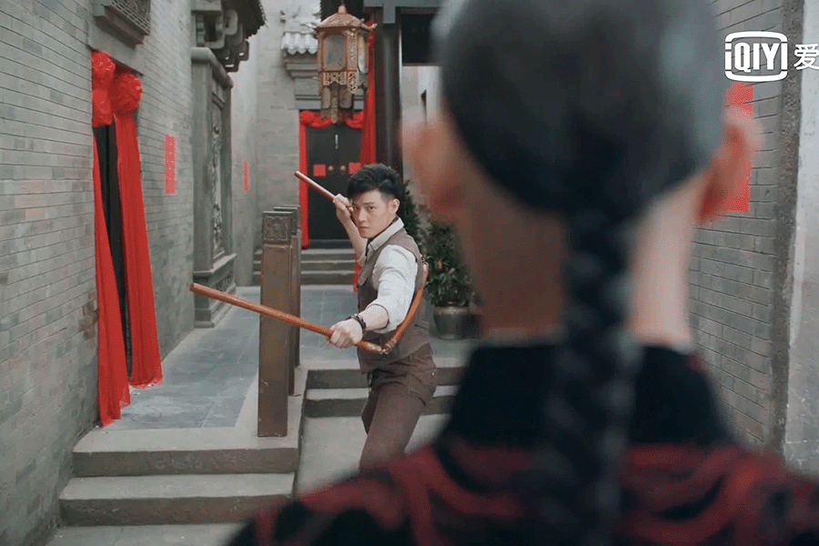 比小娘|《大侠霍元甲》里看到了《小娘惹》的陈锡，比小娘惹里好看多了