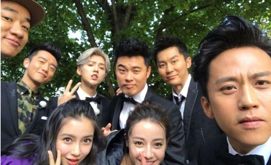  视频|邓超发视频想念跑男成员漏说两人，补录11个字给热巴，却不愿提起他大家想回事谁呢