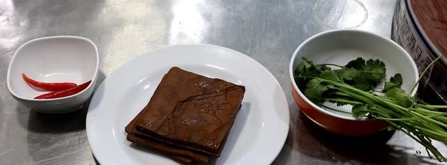  大厨|为什么你做的凉菜不入味？大厨教你一招，爽口滑嫩，夏天吃刚刚好