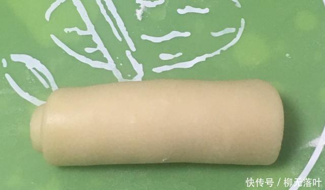 盖上保鲜膜|芝麻香糕点的配方很详细,香口的感觉非常好