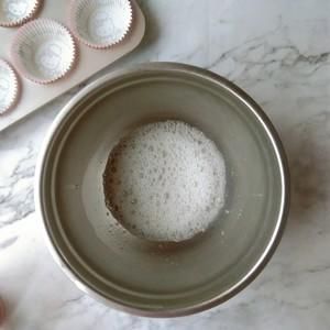 炼乳|不塌陷不回缩不凹底的炼乳纸杯蛋糕