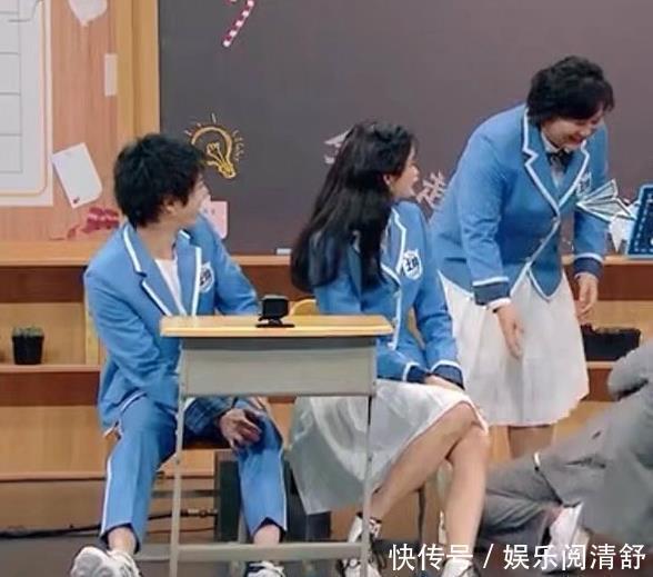  节目|有种“神同步”叫关晓彤华晨宇，看到两人玩游戏时的动作，真有默