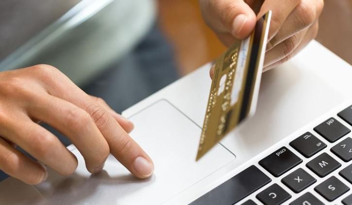 上门|信用卡催收连发七条消息，表示要上门家访，负债人看完笑了