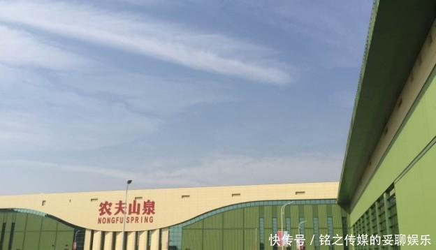 恒大冰泉|混得“最失败”的瓶装水,花60亿打广告,亏了40亿,溃败离场?