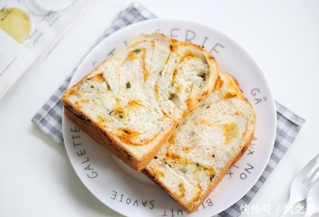 发酵|用了4年的吐司配方，只需一次发酵也能柔软似棉花，放3天也不硬