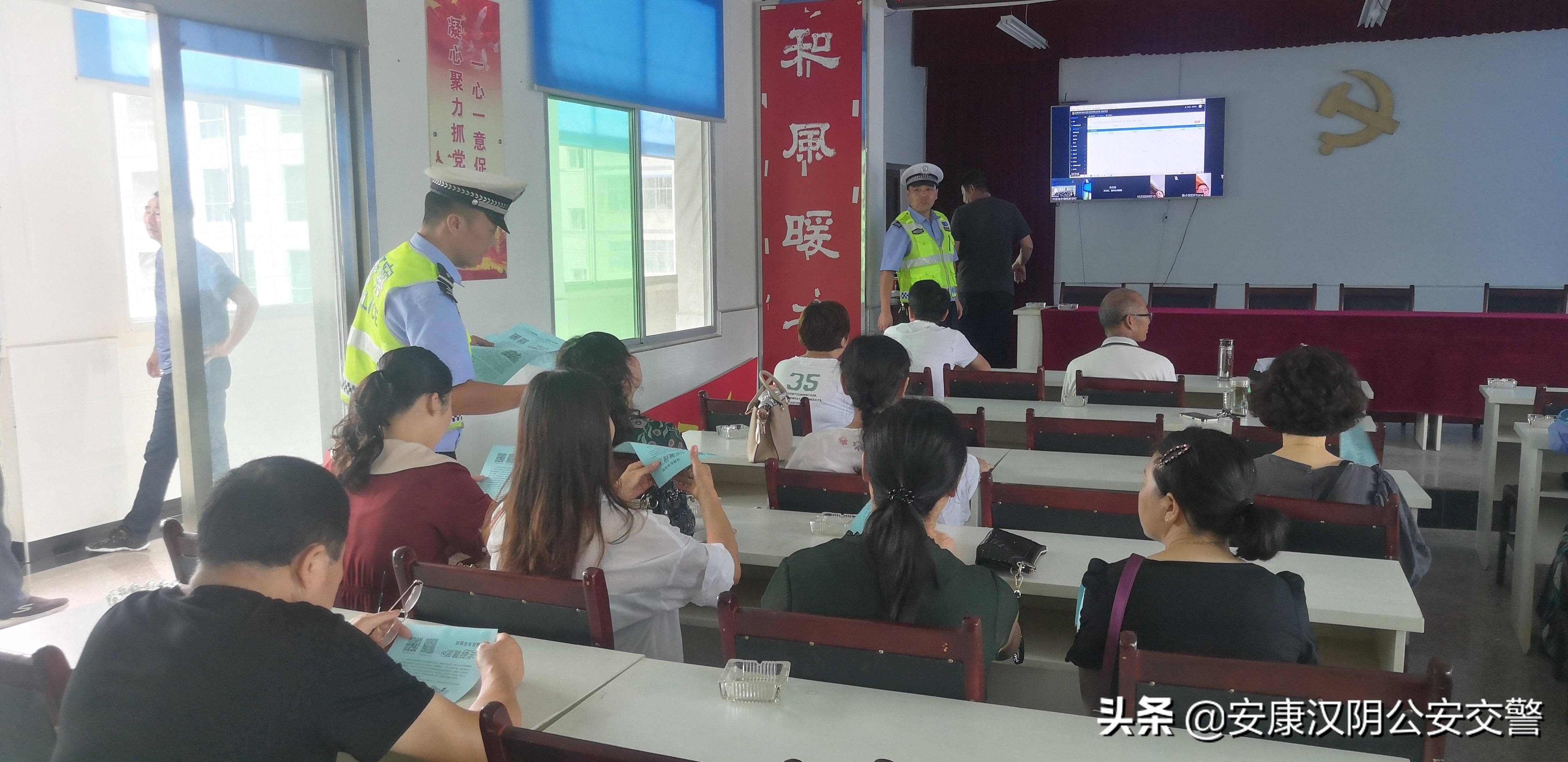 一盔|汉阴公安交警：利用农村“大喇叭”宣传“一盔一带”安全守护行动