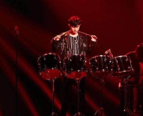  姐姐们|打脸现场！张杰助阵《浪姐》，耳返断裂盲唱《逆战》，嗨爆全场！