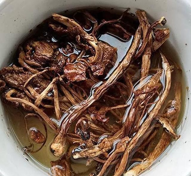  晚餐|晚餐做它最省事，拌一拌蒸一蒸出锅，入口软嫩鲜美老人小孩都爱吃