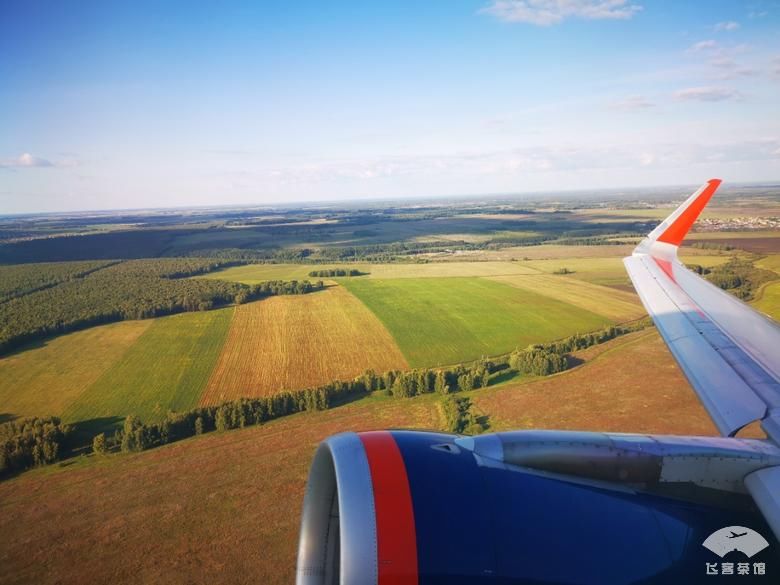 好看|拔草俄航95周年彩绘机!外观和机舱超好看,难怪有近9成上座率