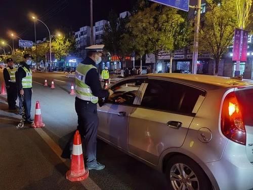  相随|节日“警”相随，守护不打烊，盘锦交警的别样“双节”这样过...