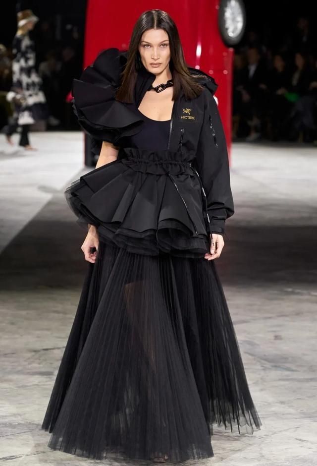 裙子|早秋最美的5条裙子，可以安排了