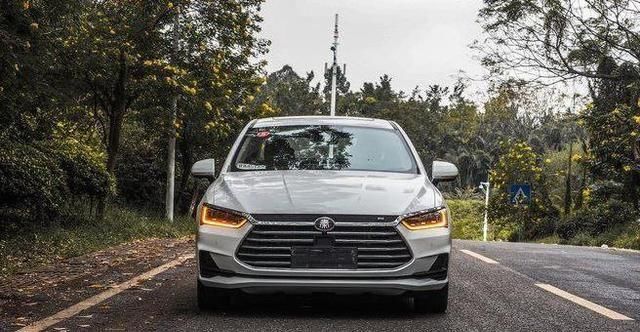  买不起|买不起现代瑞纳，亦或是入手比亚迪秦Pro，这价格划算吗？