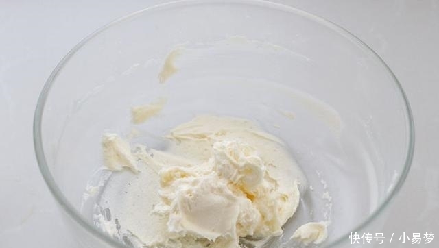 自制|自制纽扣小饼干,看一眼就会做,最适合给孩子当零食