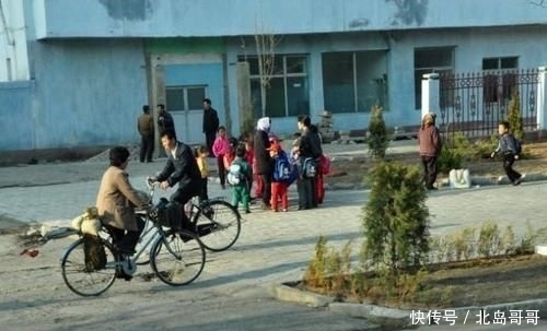 老百姓|朝鲜特色居民楼,沿街一面光鲜,另一面却没涂料,民众的日子舒服