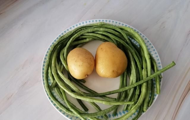  苹果|维C含量是苹果的10倍, 吃1个它等于10个苹果, 才8毛一斤