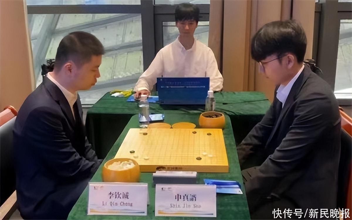 半决赛柯洁执黑对申真谞(二十四届三星杯柯洁申真谞)
