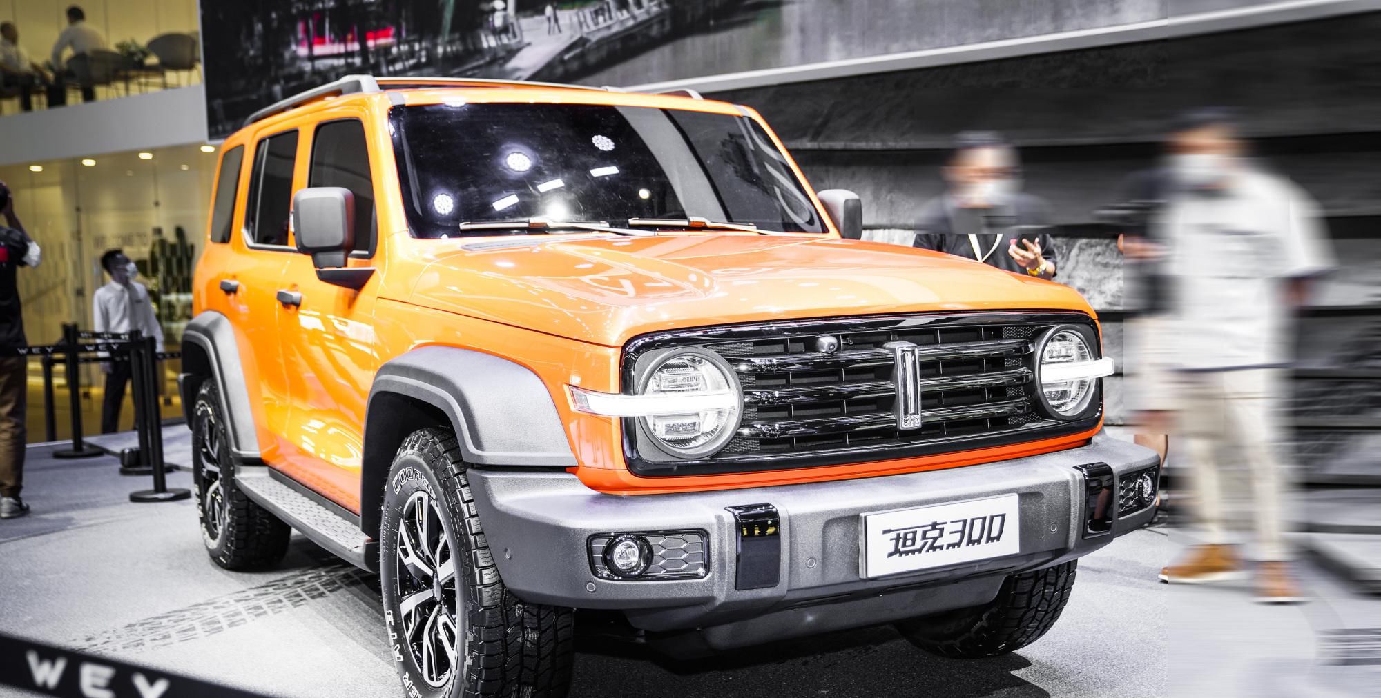 硬派越野车|中国人终于有自己的豪华越野车了！WEY 坦克300发布！