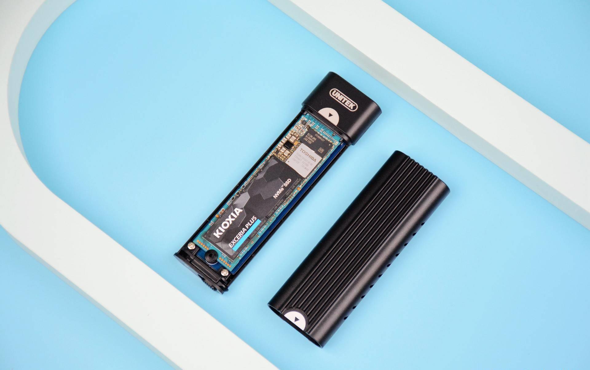 便携|废旧硬盘轻松打造为便携办公利器:优越者M.2高速移动硬盘盒评测