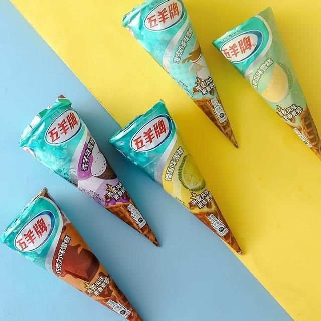  参考价格|十多块的梦龙、钟薛高真的吃不起！还是五毛一根白糖棒冰对我胃口