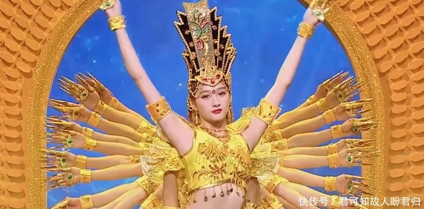 留意到|关晓彤分享私人歌单,谁留意到排名第一的歌?被伤过的人都懂!