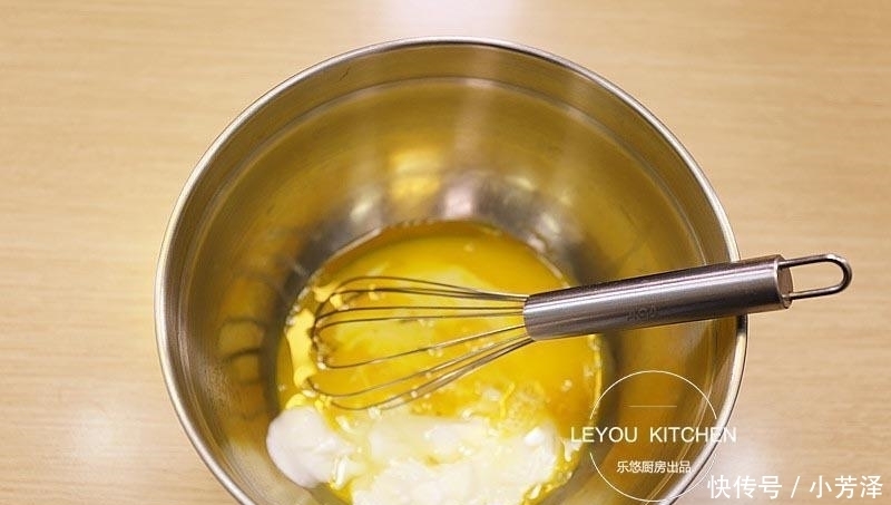 松软|比蛋糕给还松软的早餐饼, 不用和面, 孩子咬一口就喜欢