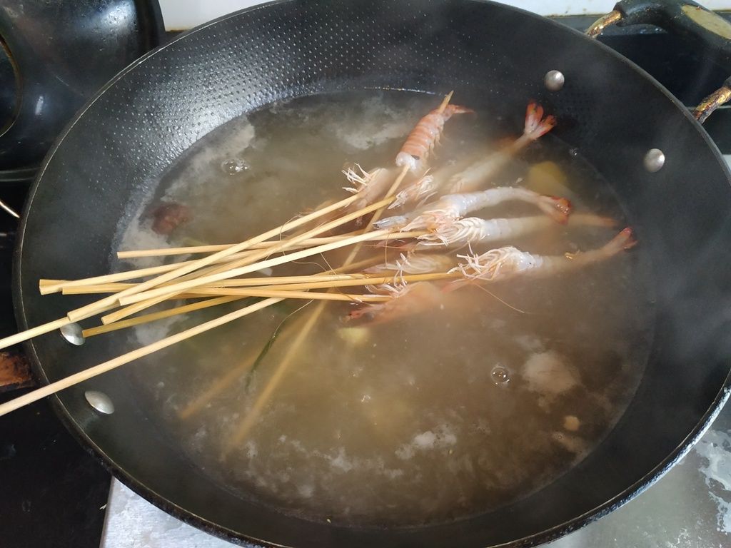 好吃|今天是中秋国庆双节第6天，做一大锅冷串串，儿子媳妇都说好吃