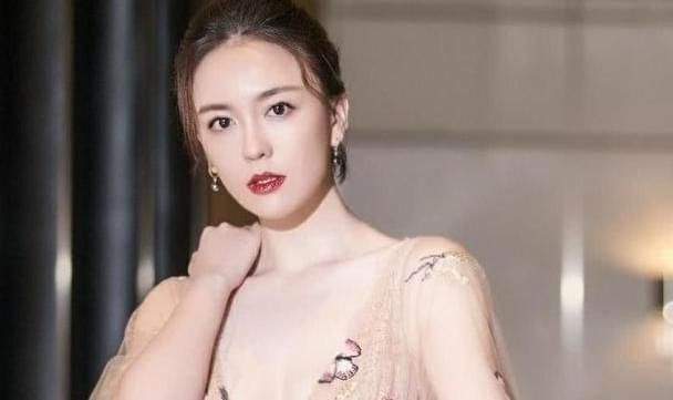  抑郁|她25岁才出道，靠《美人心计》走红，如今却因抑郁割腕