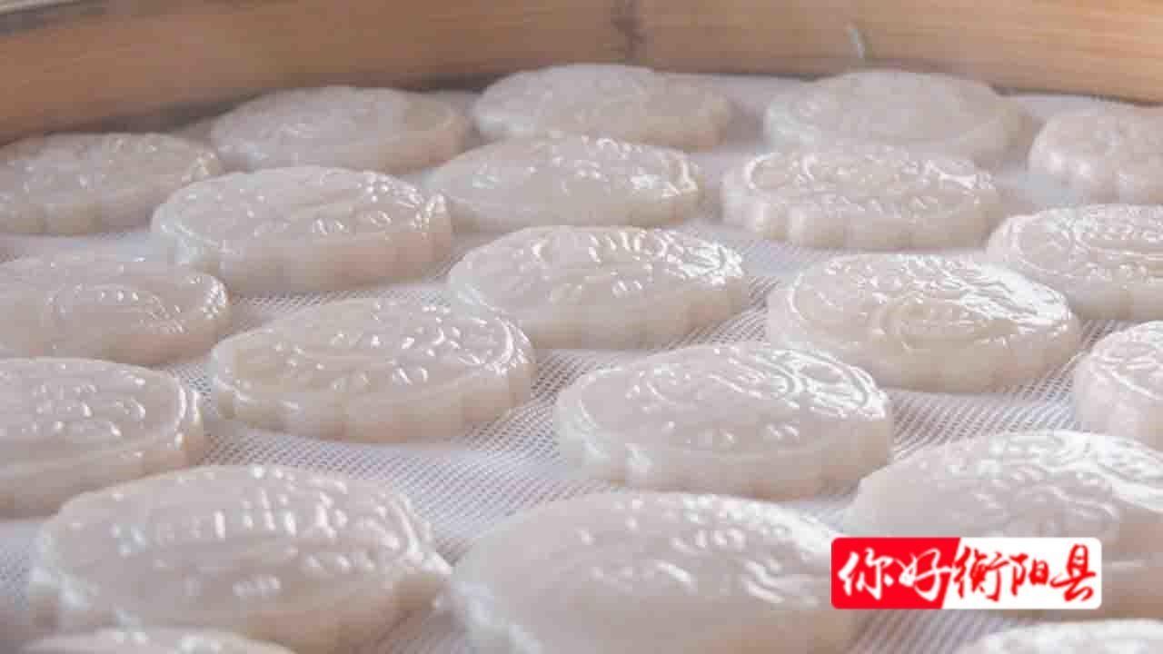 耕农副产品|好家伙！衡阳县一老乡创办合作社做起了糍粑，这色泽真诱人！