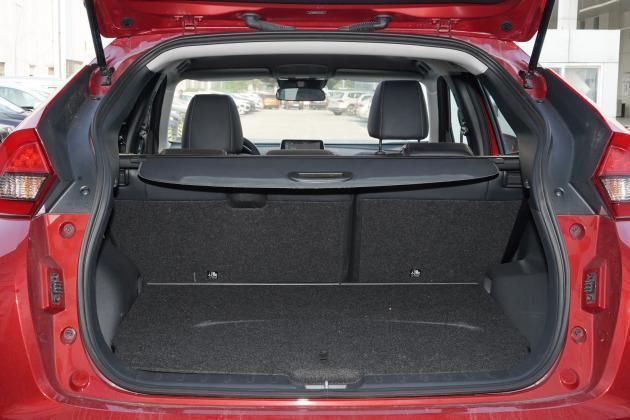 RAV4|奕歌远超RAV4荣放!指导价18万元,还有HUD抬头数字显示、自适应巡航