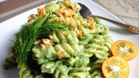 消失|天气转凉,女性常吃一菜,给子宫做个大扫除,皱纹消失了,显年轻