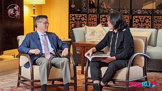 上线|高晓松全新力作漫游式脱口秀《探世界》上线