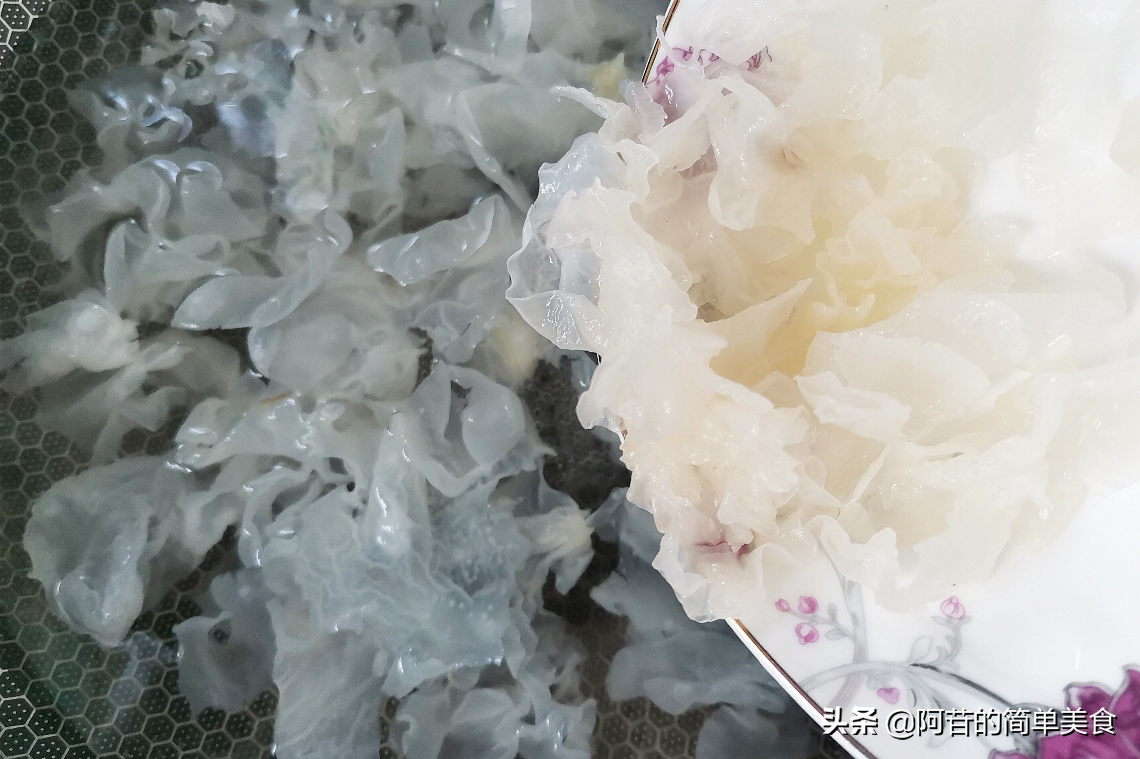  白耳|今天不用黑木耳，改用白耳炒鸡蛋，营养丰富卖相好，很不错哦