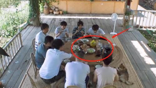  辣椒面饼|《向往4》黄磊用辣椒面做饼，看清无滤镜下照片，网友：不敢下口！