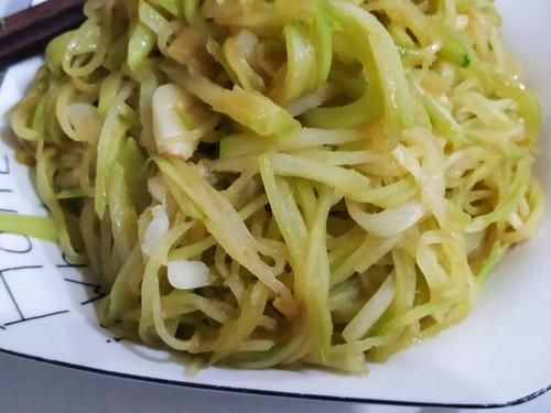 匆忙|孩子点名的晚餐，半小时匆忙准备3菜1汤，简单美味吃的舒服