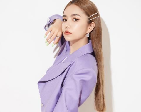  长安|THE9八月上行程，虞书欣最多，许佳琪次之，队长安崎无个人通告