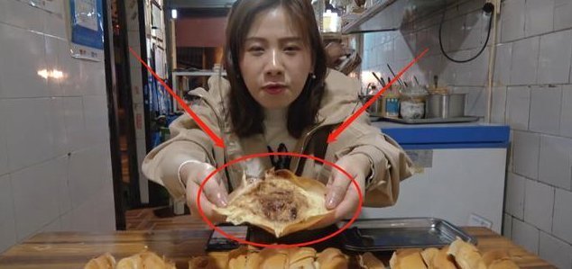 一看|密子君吃80个“巨型”煎饺,掰开一看却穿帮,直接掉粉70万