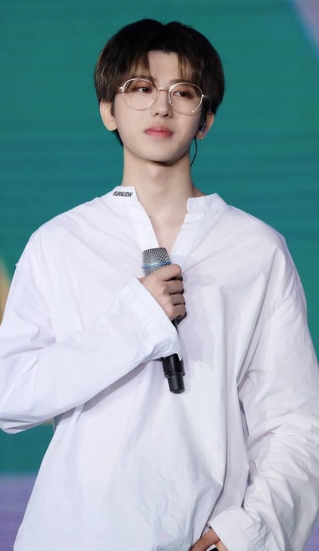  孟佳|张雨绮、孟佳因《浪姐》走红后，要和蔡徐坤、张艺兴一起当导师？