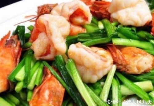  不起眼|在农田，1种“杂草”不起眼，被称为“木贼草”，1斤卖到“5元”