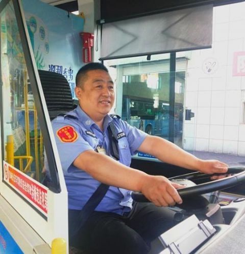 乘客|辽源一公交司机送乘客一个口罩，乘客还了一袋