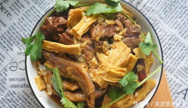 腥味|做好的鸭肉腥味重，原来要多加这1步，5分钟去除腥味，肉香味美