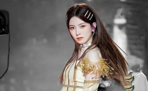  硬糖|硬糖少女陈卓璇，在《创3》决赛弯道超车，目前最大的赢家就是她